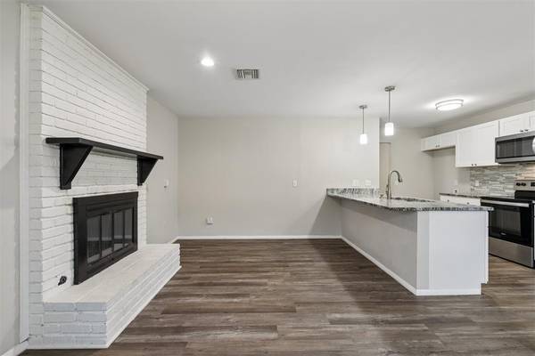 8209 NW 28th ST, Bethany, OK 73008