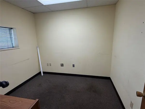 190 N 31st, Clinton, OK 73601