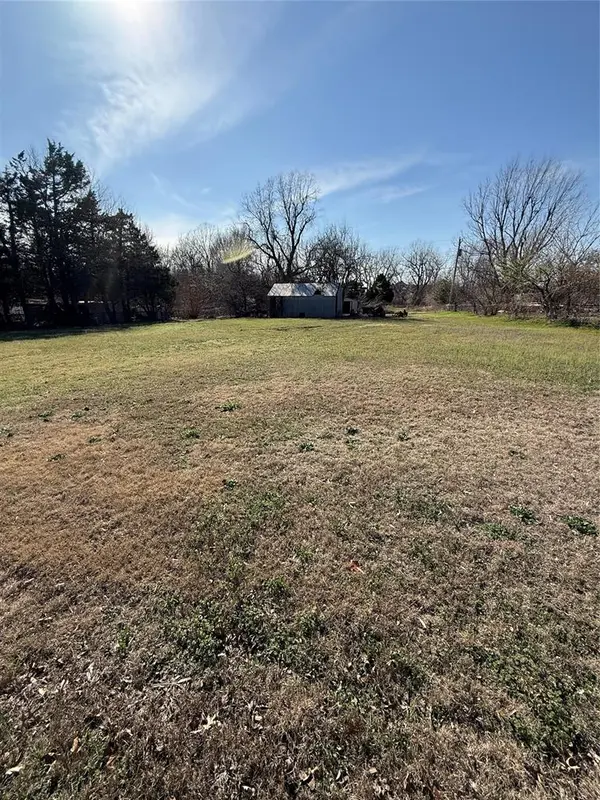 611 S Lakehoma Place DR, Mustang, OK 73064