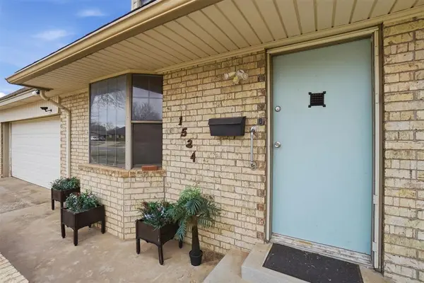 1524 Cindy ST, Mangum, OK 73554