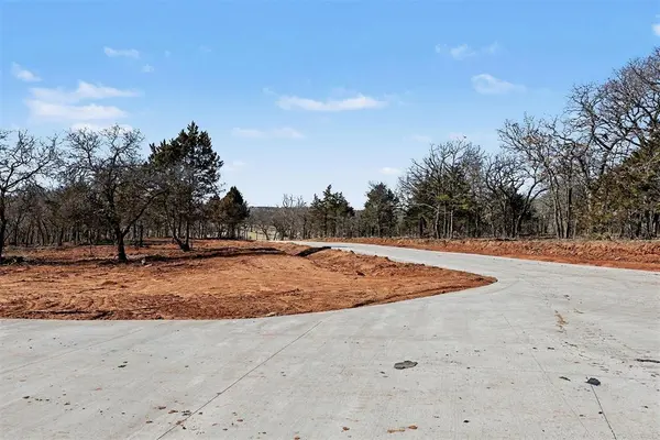1985 Guadalupe LN, Guthrie, OK 73044