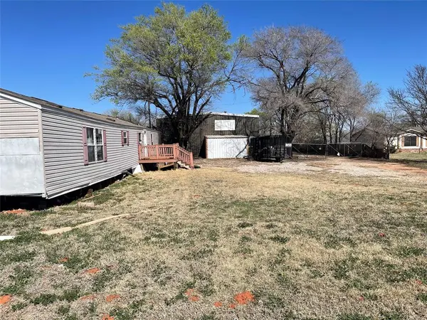 4209 W Country Club BLVD, Elk City, OK 73644