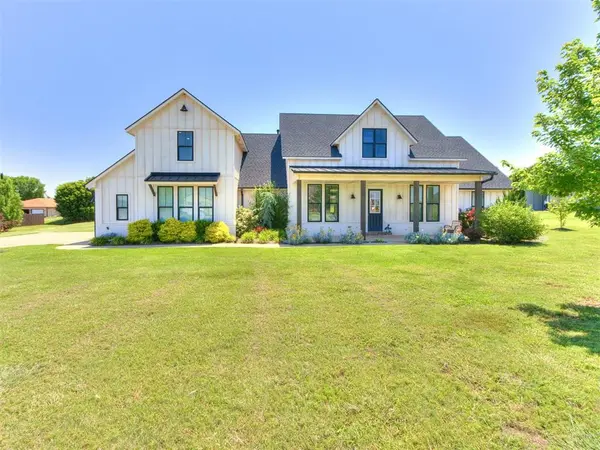 22795 Cterling DR, Kingfisher, OK 73750
