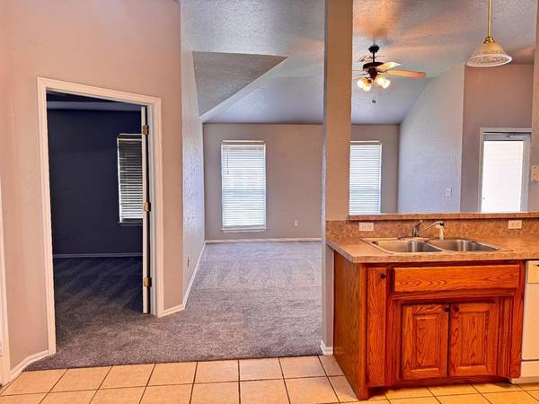 2201 NW 155th ST, Edmond, OK 73013
