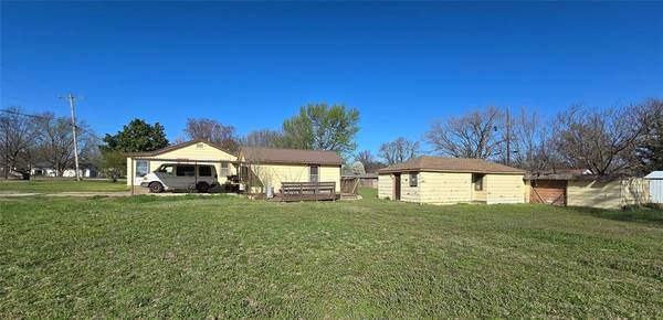 1212 12th ST, Maysville, OK 73057