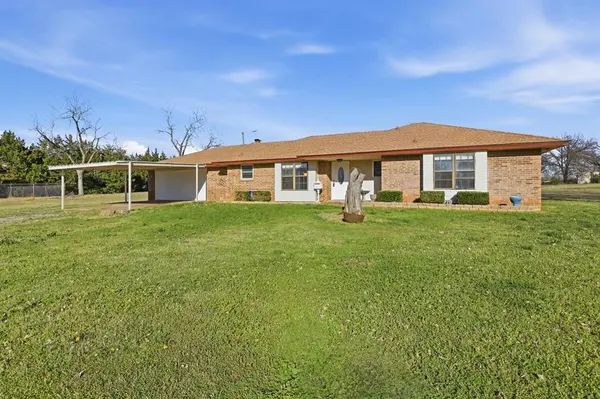 895 Quail Creek DR, Blanchard, OK 73010
