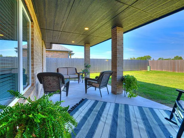 4526 Red Bird RD, Shawnee, OK 74804