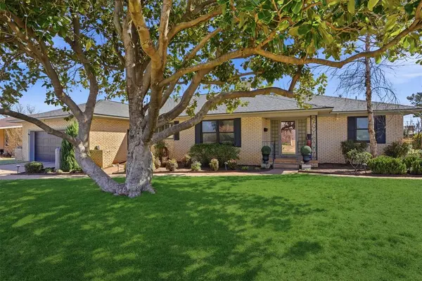 1516 N Hudson ST, Altus, OK 73521