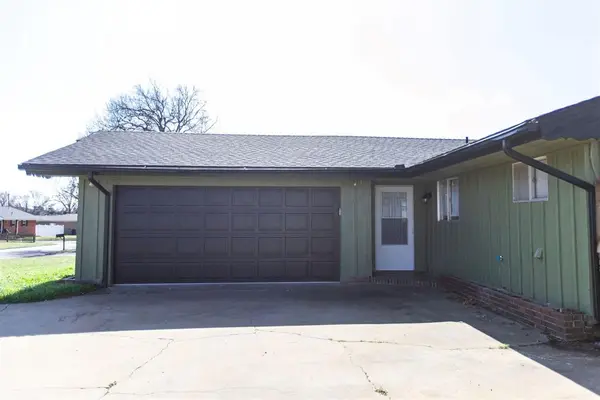 4002 N Chapman AVE, Shawnee, OK 74804