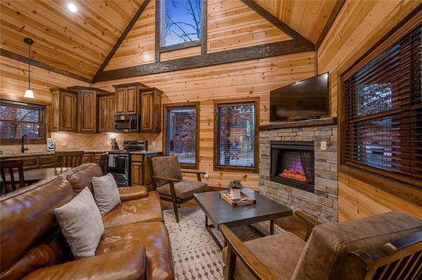 138 Guppy LN, Broken Bow, OK 74728