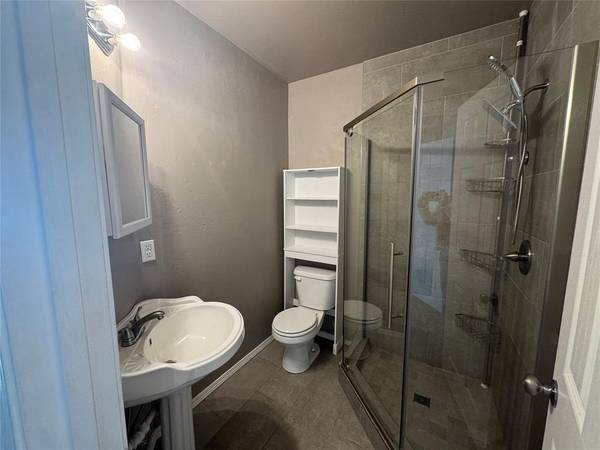 1209 E Whittaker ST, Shawnee, OK 74801
