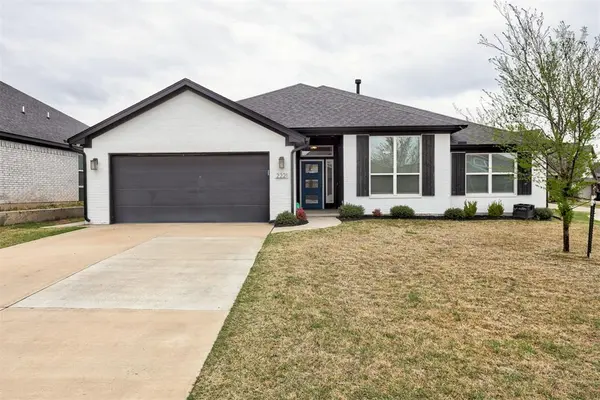 2221 NW 179th ST, Edmond, OK 73012