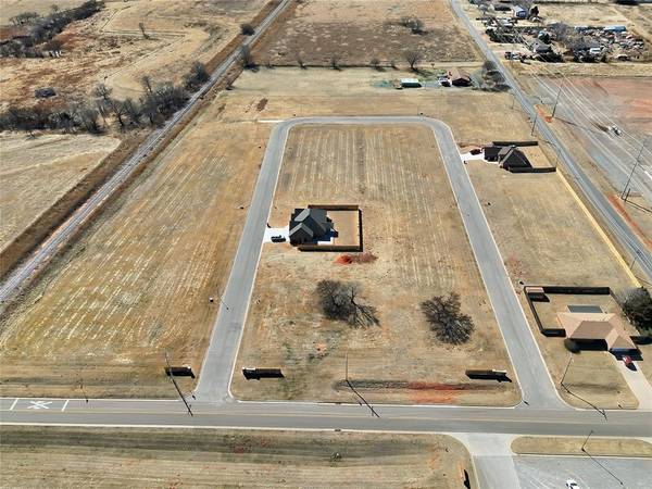 4 Flintlock TRL, Clinton, OK 73601