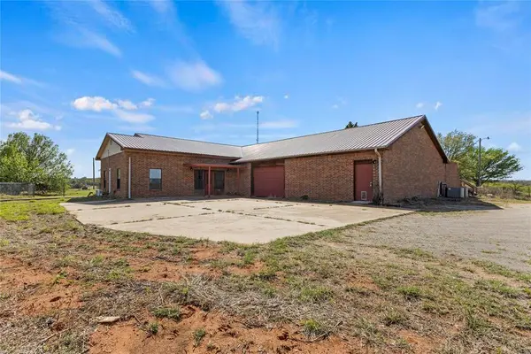 12168 N US 281 HWY, Lookeba, OK 73053