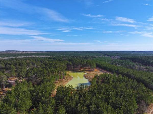 102 Hills Creek TRL, Broken Bow, OK 74728