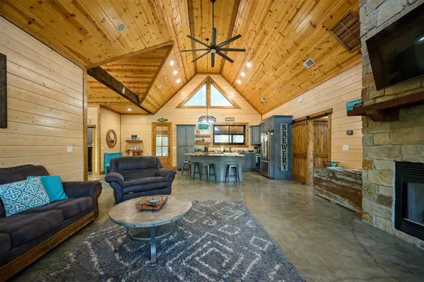 200 Iti Hina TRL, Broken Bow, OK 74728