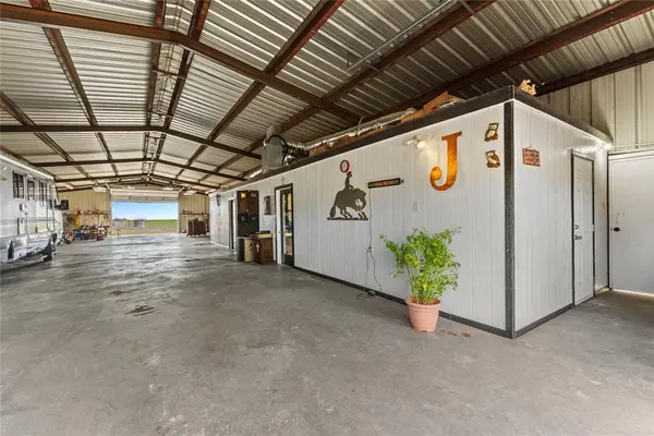 18115 N 2530 ST, Lookeba, OK 73053