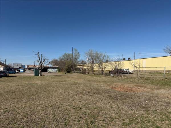 6212 SE 15th ST, Midwest City, OK 73110