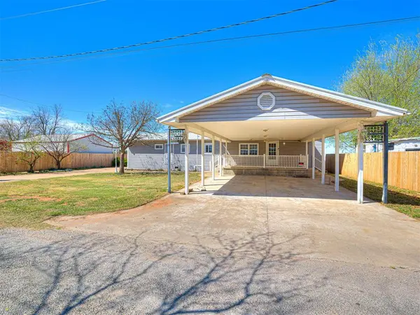 218 Meadowlark LN, Fort Cobb, OK 73038