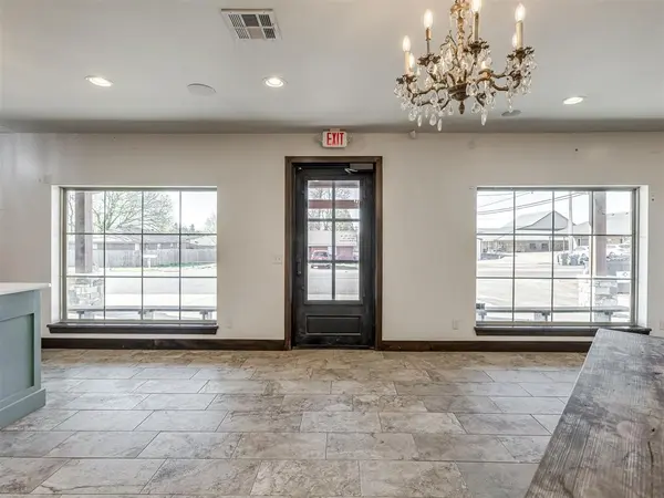 113 E Broadway, Blanchard, OK 73010
