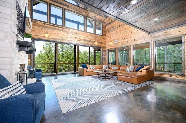 319 Lukfata Fork TRL, Broken Bow, OK 74728