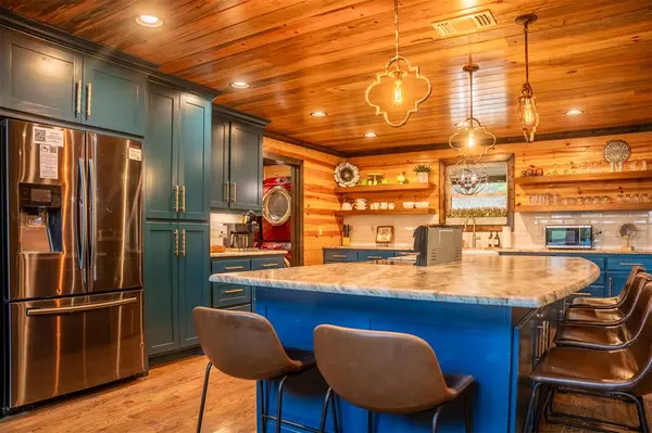 405 Red Berry TRL, Broken Bow, OK 74728