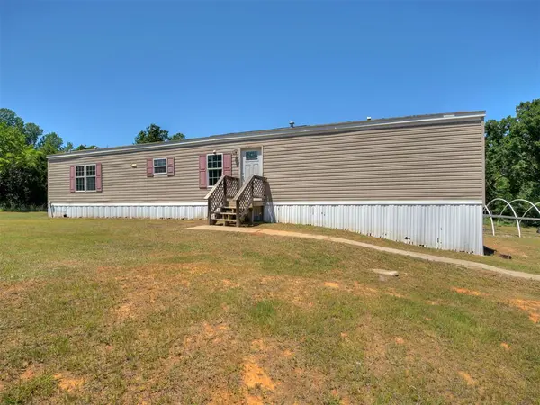 22085 Melissa LN, Harrah, OK 73045
