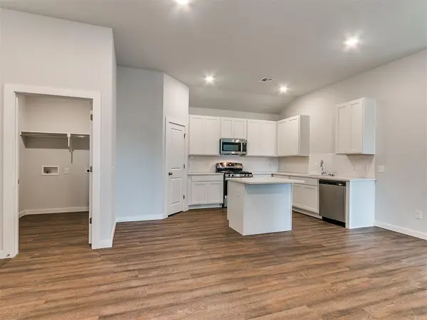 12974 Mannington RD, Edmond, OK 73025