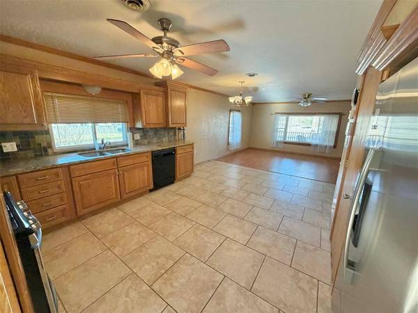 812 N Beaver ST, Guymon, OK 73942