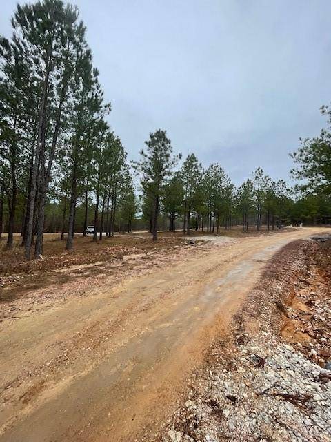 609 Top Notch RD, Broken Bow, OK 74728