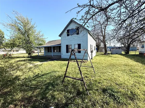 506 W 5th ST, Stroud, OK 74079