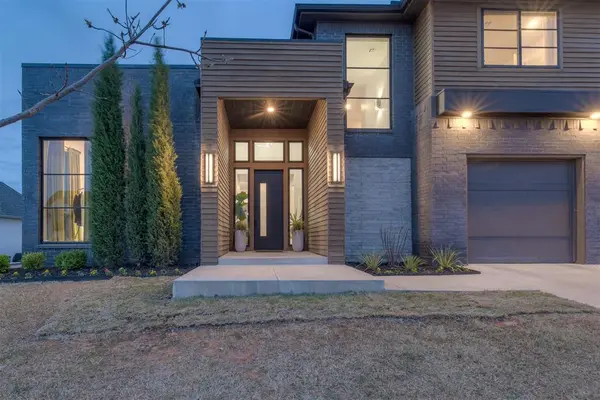 2924 Sandstone RDG, Edmond, OK 73034