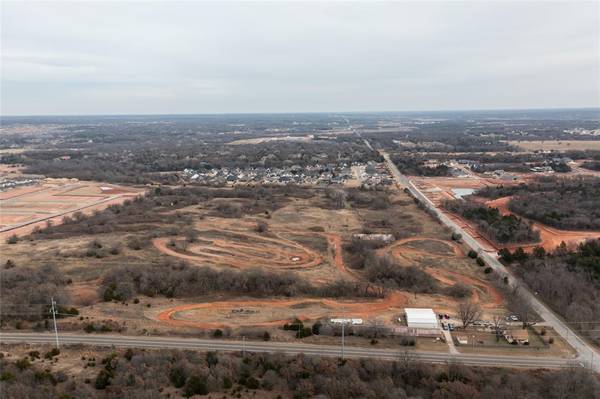 1300 N Air Depot BLVD, Edmond, OK 73034