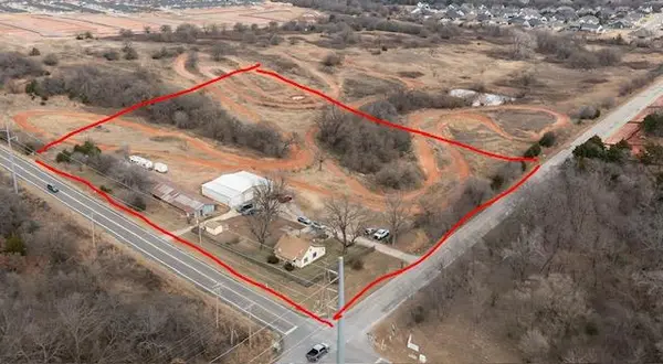 1300 N Air Depot BLVD, Edmond, OK 73034