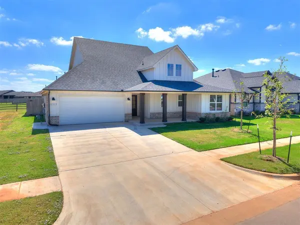 10512 NW 33rd PL, Yukon, OK 73099