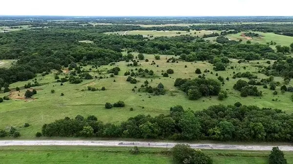 001 N County Road 3160 #1, Elmore City, OK 73433