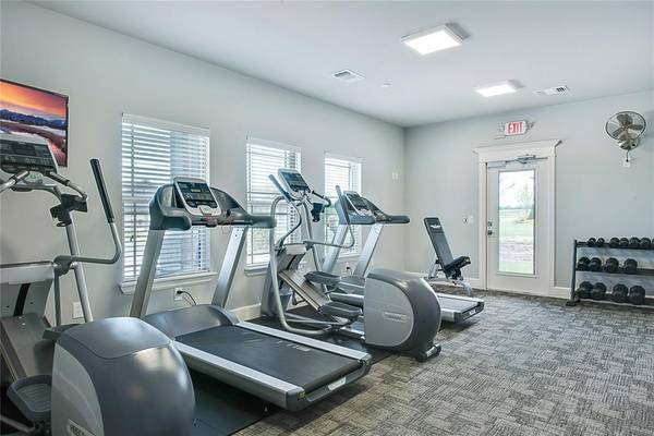 12728 NW 2nd ST, Yukon, OK 73099