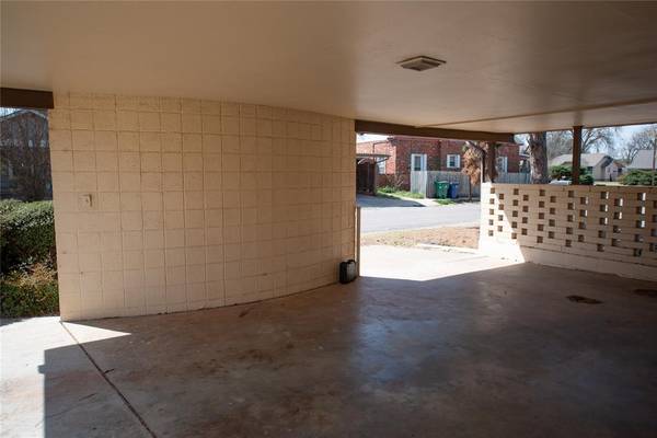 115 E Van Buren ST, Mangum, OK 73554