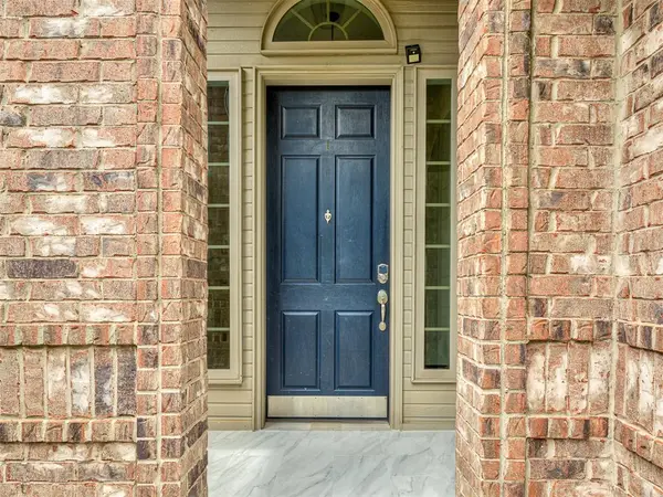 18501 El Greco DR, Edmond, OK 73012