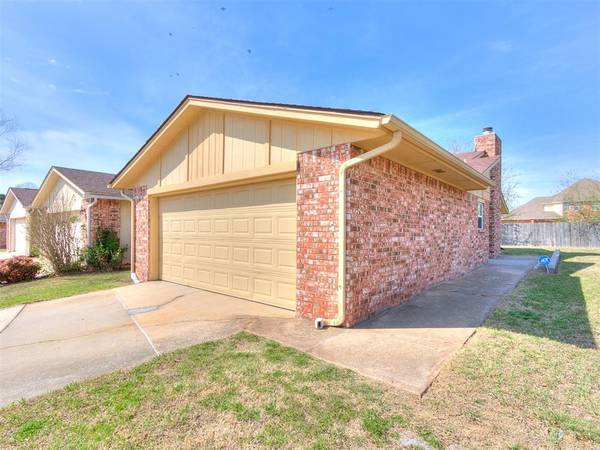 317 SW 92nd ST, Oklahoma City, OK 73139