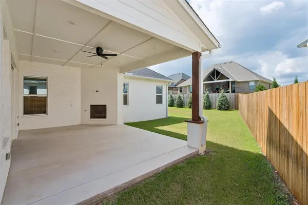 8033 Cal DR, Edmond, OK 73034