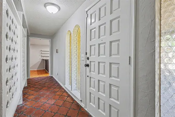 5004 NW 61st PL, Oklahoma City, OK 73122