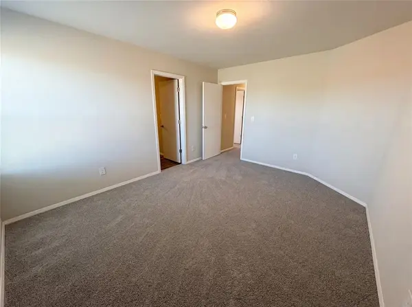 2308 Dillards DR, Chickasha, OK 73018