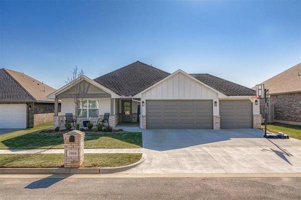 3604 Northover Ridge DR, Yukon, OK 73099