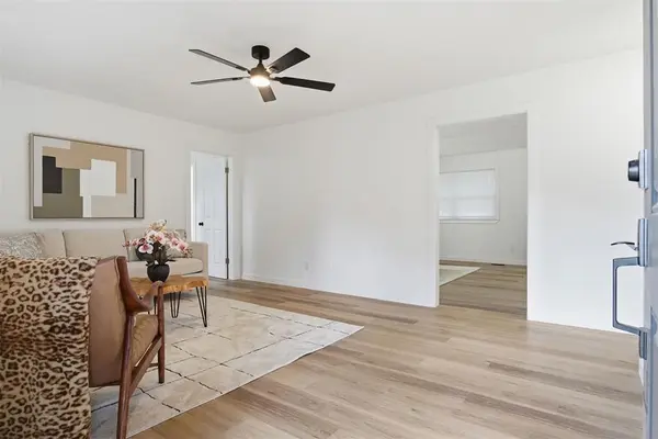915 S 6th ST, Chickasha, OK 73018