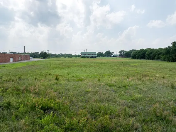 3800 W Main ST, Durant, OK 74701
