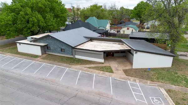 307 S 7th ST, Chickasha, OK 73018