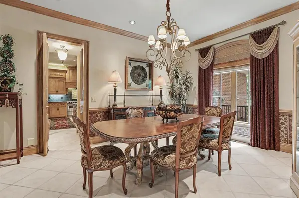 5809 Mistletoe CT, Oklahoma City, OK 73142