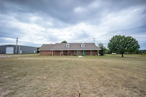 24286 E County Road 1580 RD, Elmore City, OK 73433