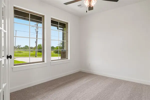 24175 Western AVE, Washington, OK 73093